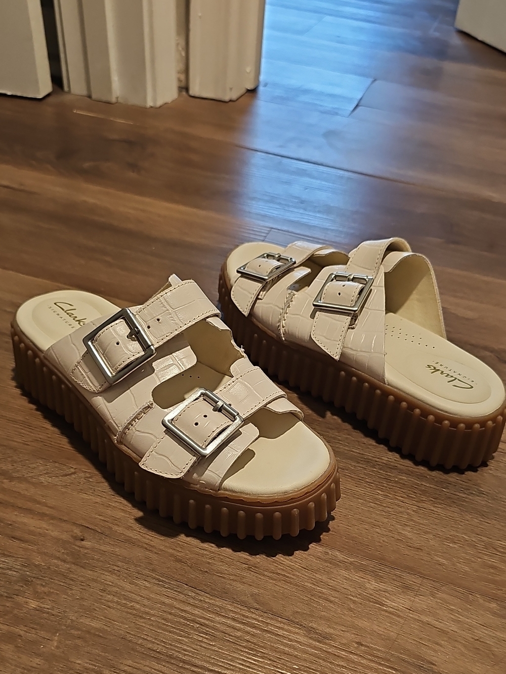 Clarks Cream Sandal with Brown Ribbed Sole - Picture 13 of 13